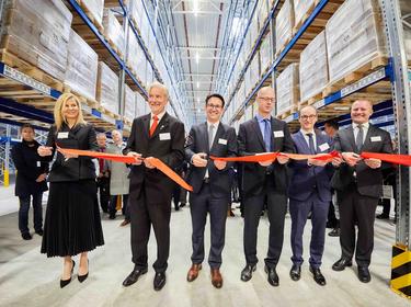 Opening of the carbon-neutral distribution center in Muggensturm