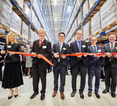 Opening of the carbon-neutral distribution center in Muggensturm